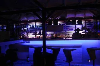 Club Cherry & Family