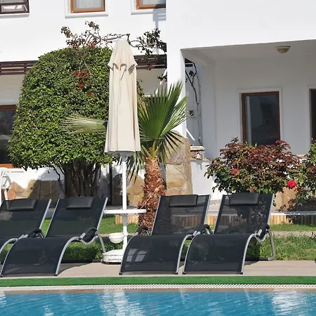 Ξενοδοχείο Club Cherry & Family 2*