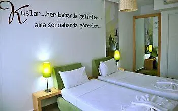 Hotel Club Cherry & Family 2*
