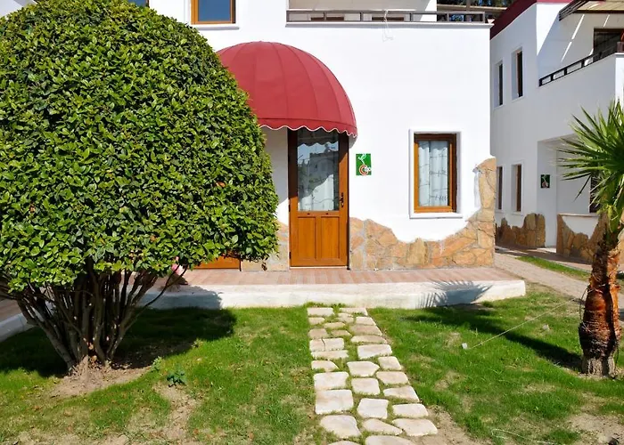 Club Cherry & Family 2* Turgutreis