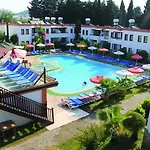 Club Cherry & Family فندق